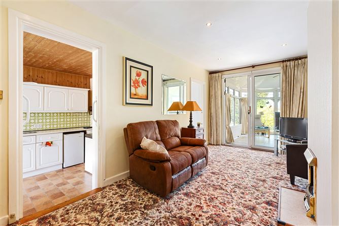 https://photos-a.propertyimages.ie/media/3/9/0/4999093/d4679f96-2d7d-4937-a50d-0817e72ffdab_l.jpg