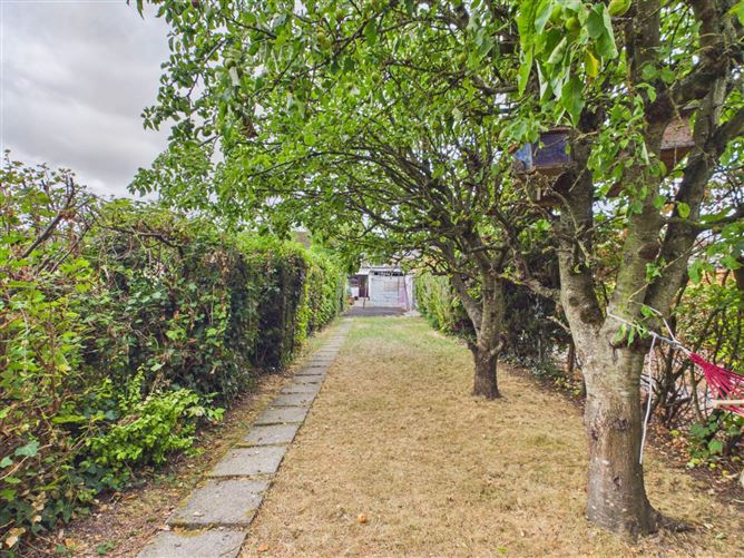 Photo 25 of 32 — 35 Upper St Josephs Terrace, Athy, County Kildare
