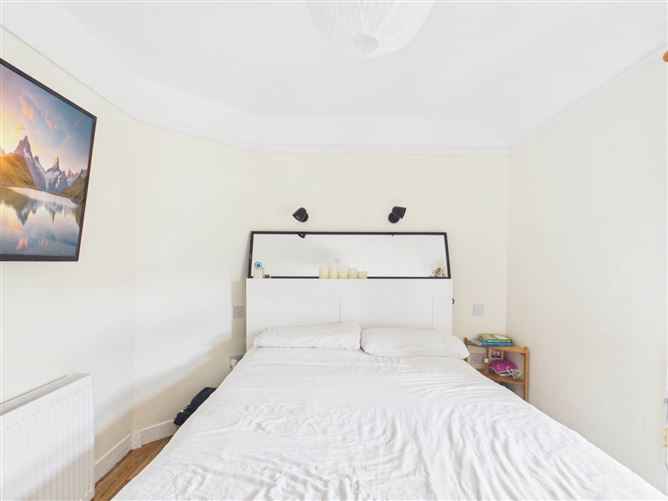 Photo 18 of 32 — 35 Upper St Josephs Terrace, Athy, County Kildare