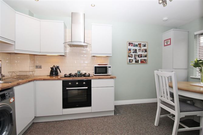 28 Fernleigh Drive, Castleknock, Dublin 15