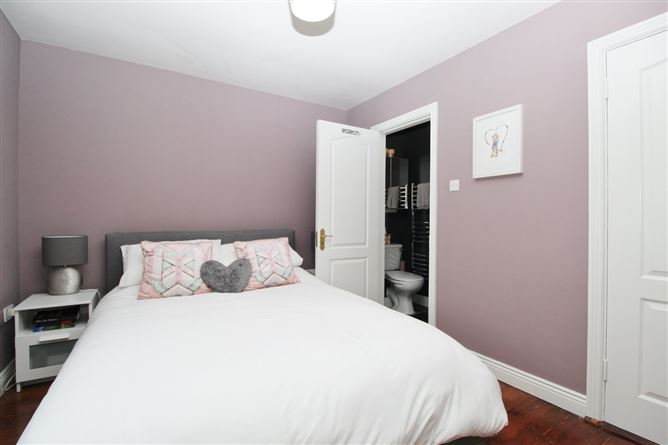 28 Fernleigh Drive, Castleknock, Dublin 15