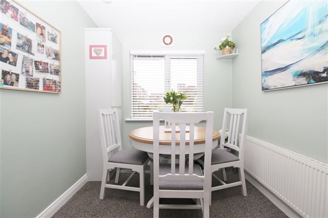 28 Fernleigh Drive, Castleknock, Dublin 15