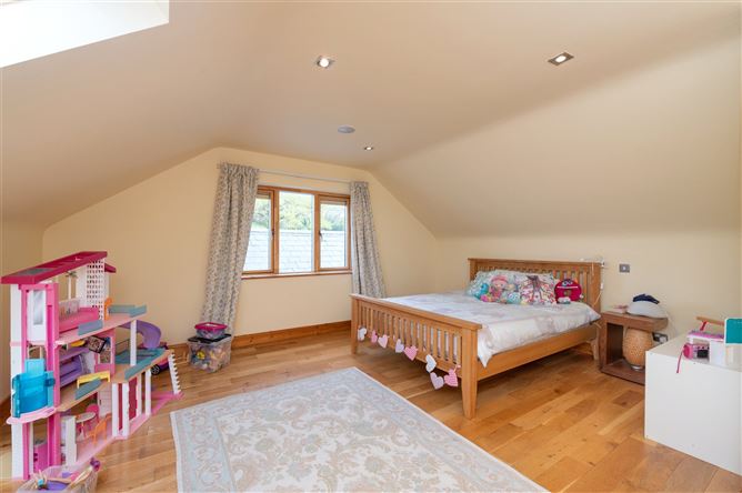 Abhaile, Ballyanly, Inniscarra, Co. Cork