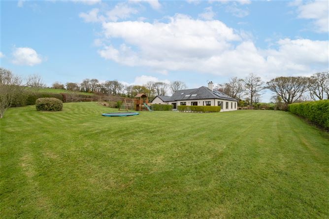 Abhaile, Ballyanly, Inniscarra, Co. Cork