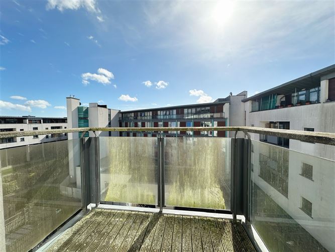 Apt 61, The Plaza, Ballymun