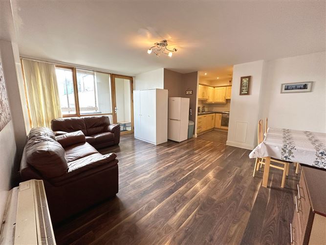 Apt 61, The Plaza, Ballymun