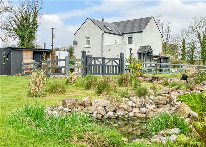 Stonebridge House, Garraun South, Creggs, Co. Roscommon