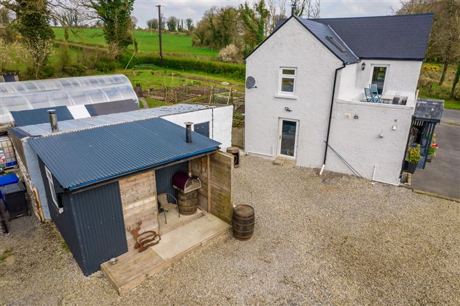 Stonebridge House, Garraun South, Creggs, Co. Roscommon