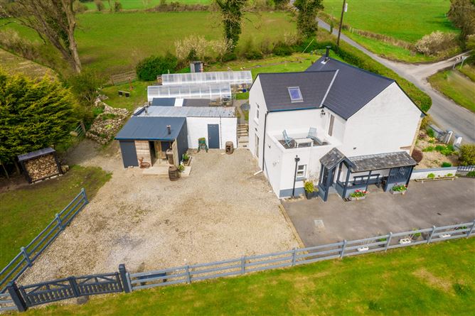 Stonebridge House, Garraun South, Creggs, Co. Roscommon