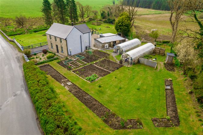 Stonebridge House, Garraun South, Creggs, Co. Roscommon