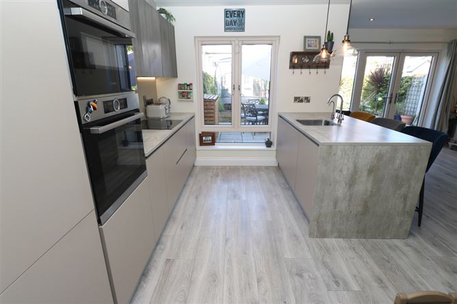 3 Lodge Drive, Donacarney Wood, Mornington, Meath