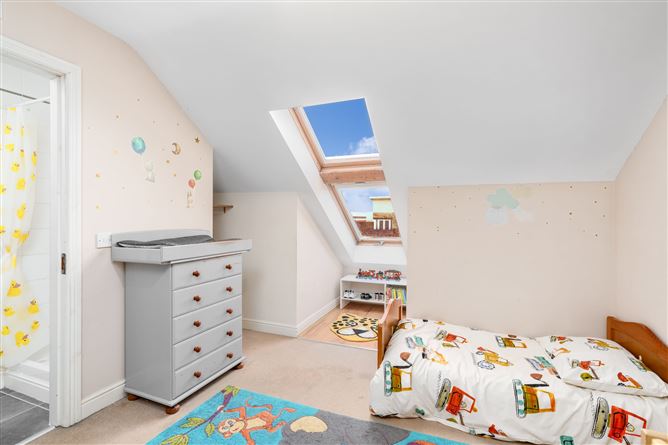 64 Melville Drive, Finglas, Dublin 11, D11FP63