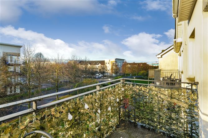 64 Melville Drive, Finglas, Dublin 11, D11FP63