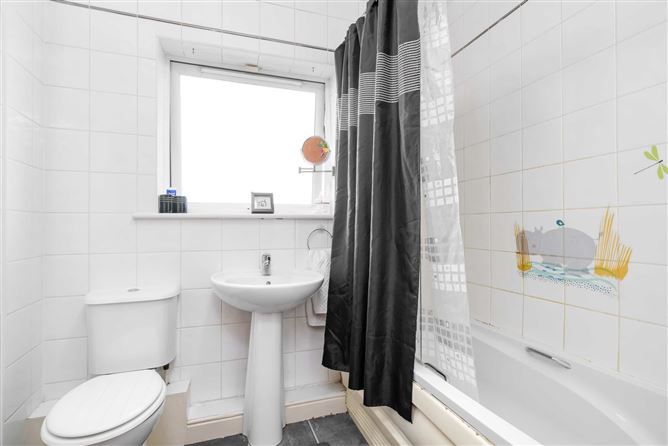 64 Melville Drive, Finglas, Dublin 11, D11FP63