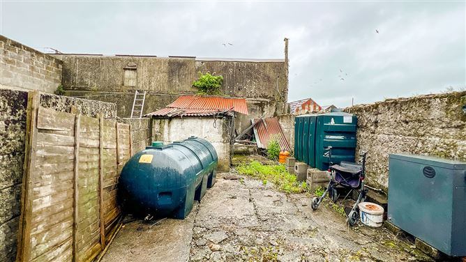 Photo 21 of 24 — 5 Barrack Street , Castlecomer, Co. Kilkenny 