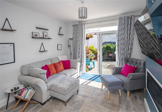 24 Coadys Quay, Dungarvan, Waterford
