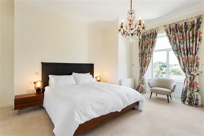 54 Strand Road, Sandymount, Dublin 4