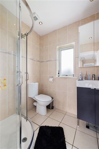 2 Glencairn Thicket, The Gallops, Leopardstown, Dublin 18