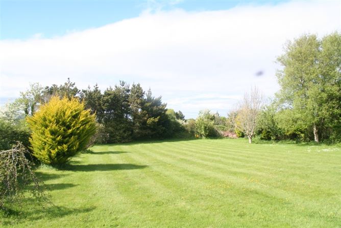 Maryknoll, Ardnasillagh, Oughterard, Galway