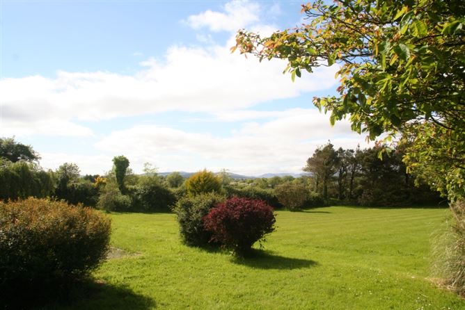 Maryknoll, Ardnasillagh, Oughterard, Galway