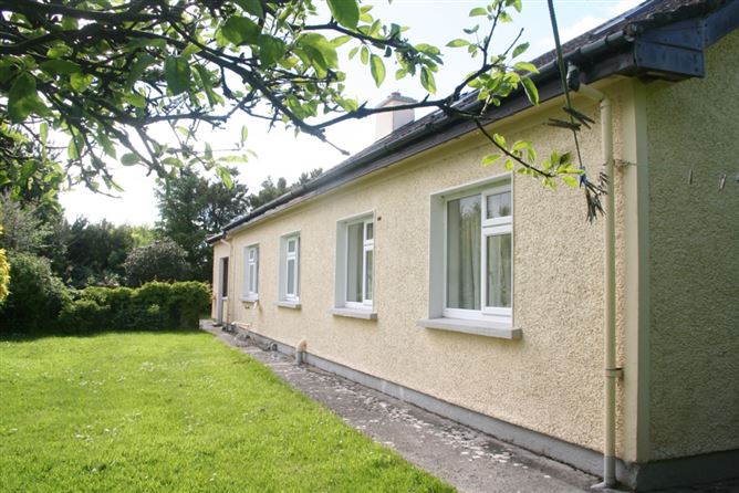 Maryknoll, Ardnasillagh, Oughterard, Galway