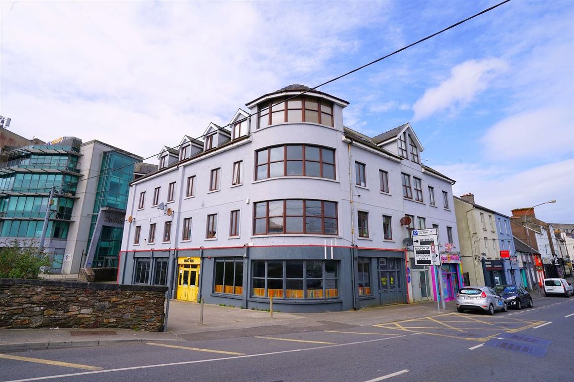 Johns Bridge, Waterford City Centre, Johnstown, Co. Kildare