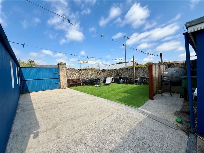 Aiden Street, Kiltimagh, Co. Mayo