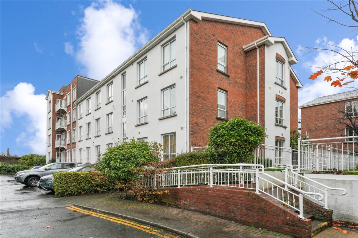 Apartment 59, Saint James`s Woods, South Circular Road, Dublin 8, County Dublin