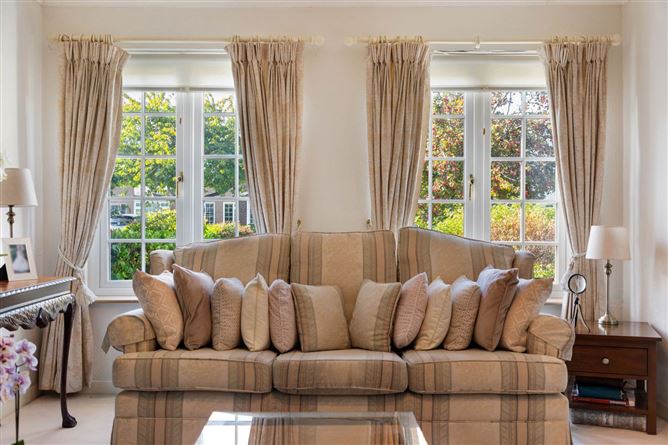 97 Rowanbyrn, Blackrock, County Dublin