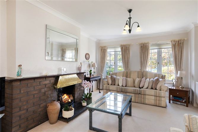 97 Rowanbyrn, Blackrock, County Dublin