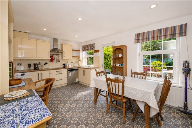 4 Woodford, Rossa Avenue, Bishopstown, Co. Cork