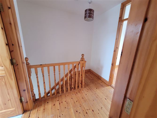 11 Sea View, Tullaghan, Leitrim