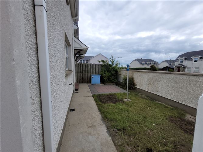 11 Sea View, Tullaghan, Leitrim