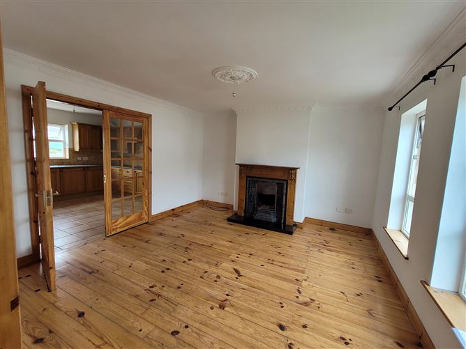 11 Sea View, Tullaghan, Leitrim