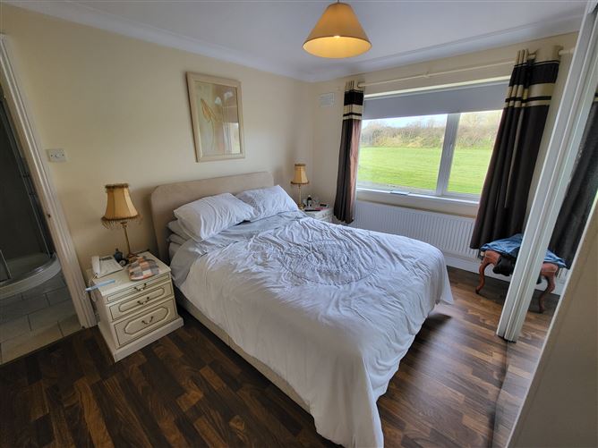 Sinnan Grange, Hillstreet, Roscommon