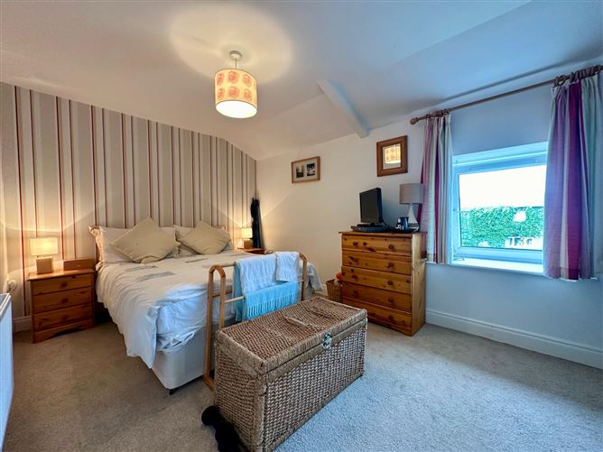 7 The Stable Yard, Foulksmills, Wexford