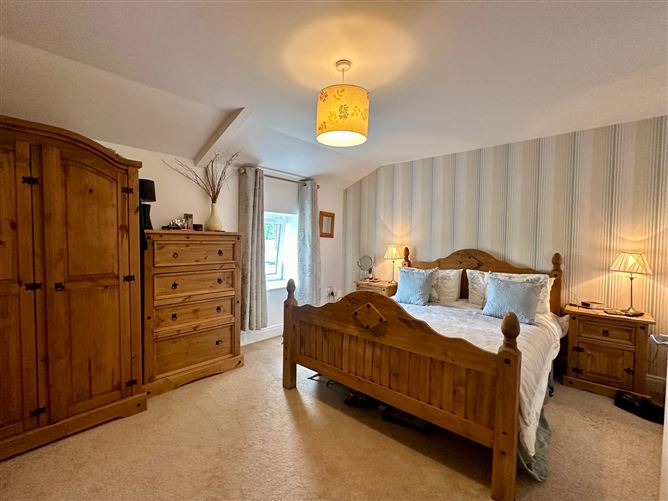 7 The Stable Yard, Foulksmills, Wexford