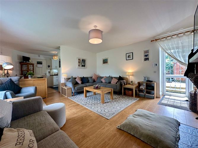 7 The Stable Yard, Foulksmills, Wexford