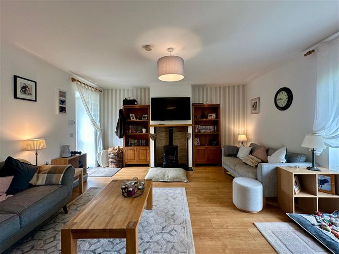7 The Stable Yard, Foulksmills, Wexford