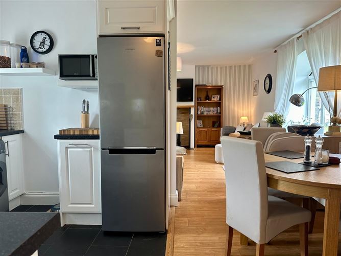 7 The Stable Yard, Foulksmills, Wexford