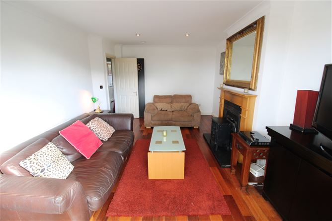 19 Hayworth Terrace, Ongar,   Dublin 15