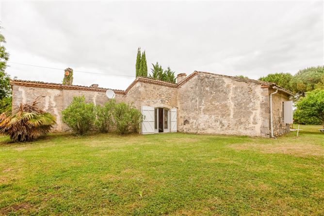 Rustic on Green,Fieux, Nouvelle-Aquitaine, France