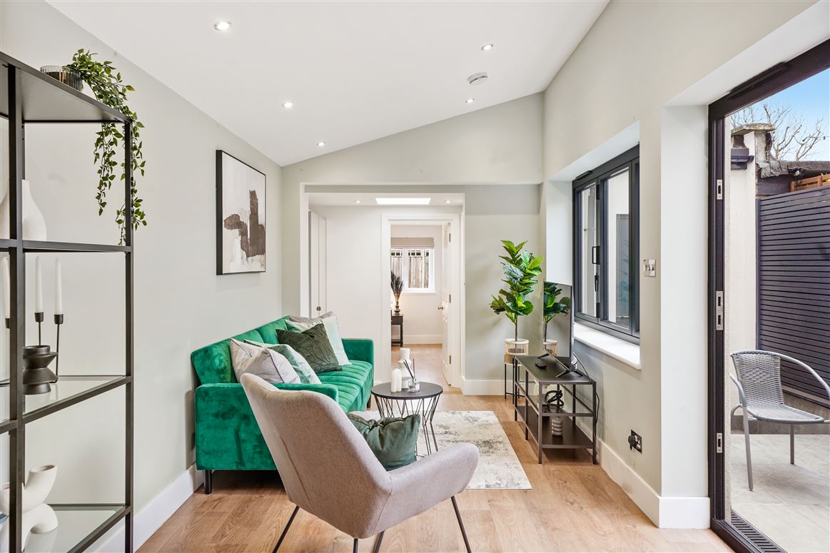 The Willow Love,London,Greater London,United Kingdom