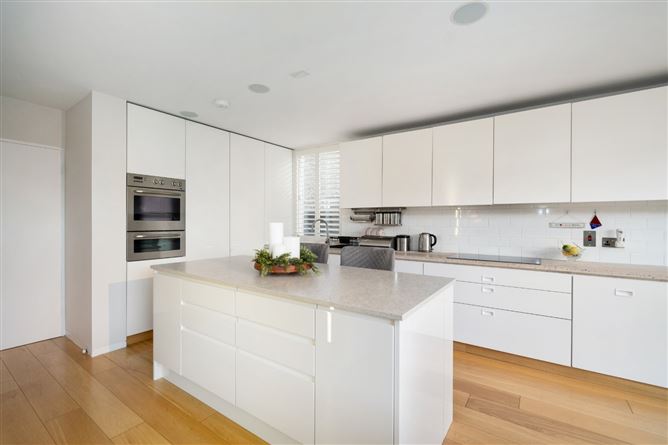 Photo 8 of 24 — 84 Morehampton Road, Donnybrook, Dublin 4