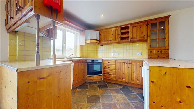 Photo 6 of 23 — 39 Manor Village, Westport Road, Castlebar, Co. Mayo