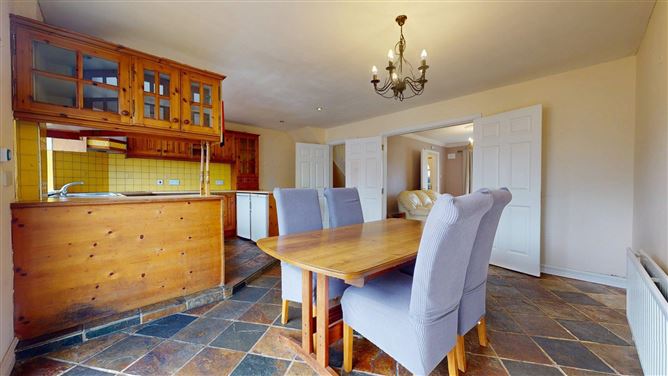 Photo 7 of 23 — 39 Manor Village, Westport Road, Castlebar, Co. Mayo