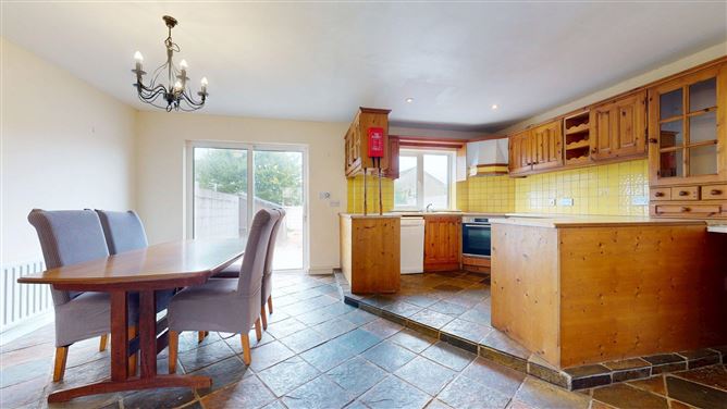 Photo 4 of 23 — 39 Manor Village, Westport Road, Castlebar, Co. Mayo