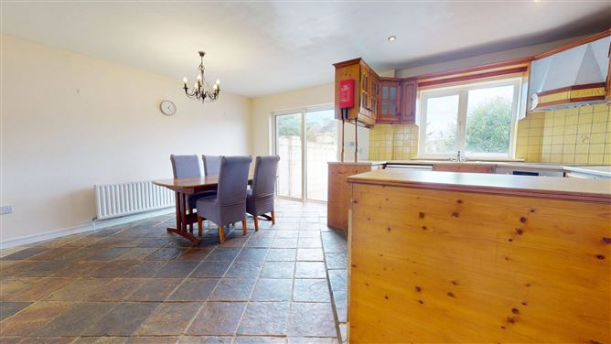 Photo 8 of 23 — 39 Manor Village, Westport Road, Castlebar, Co. Mayo