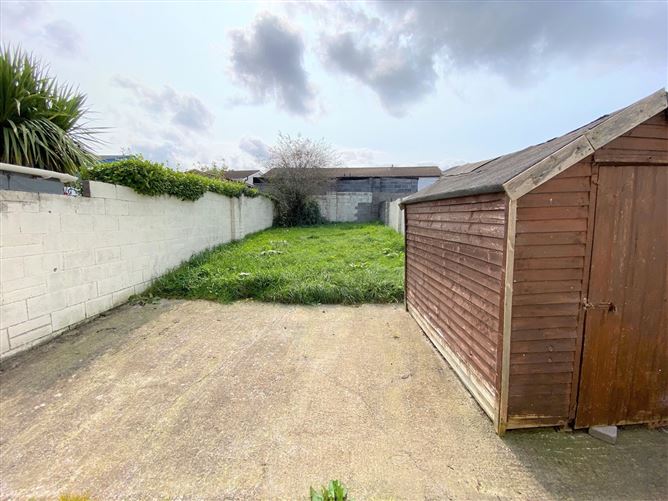 82 Huntstown Avenue, Clonsilla, Dublin 15