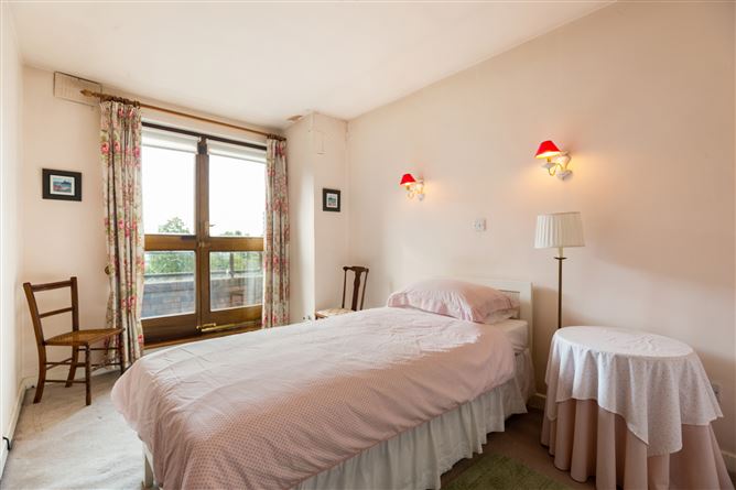 85 Lansdowne Village, Sandymount, Dublin 4